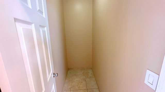 10710 S Green Bay Avenue, Chicago, IL 60617