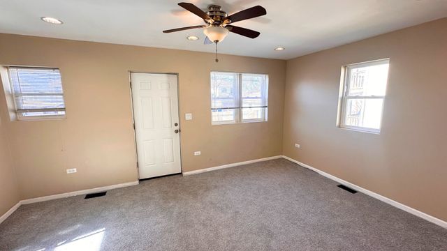 10710 S Green Bay Avenue, Chicago, IL 60617