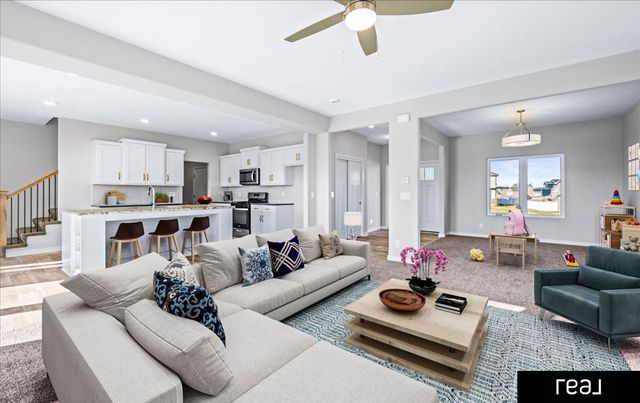 12013 S 110 Avenue Circle, Papillion, NE 68046