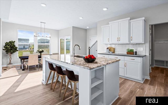 12013 S 110 Avenue Circle, Papillion, NE 68046