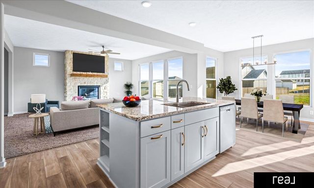 12013 S 110 Avenue Circle, Papillion, NE 68046