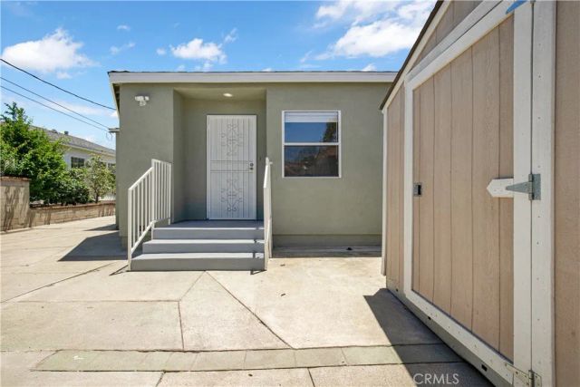12521 Walsh, Los Angeles, CA 90066