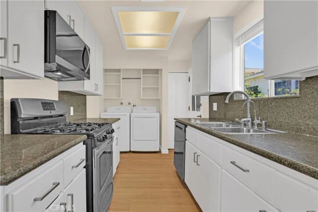 12521 Walsh, Los Angeles, CA 90066