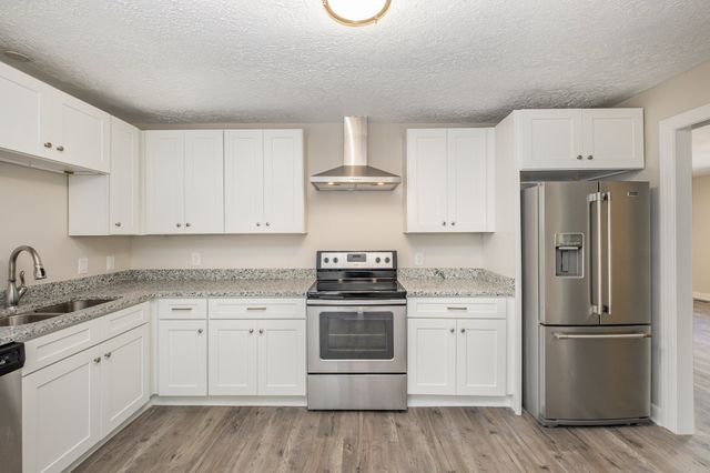 417 W Coffee St, Tullahoma, TN 37388