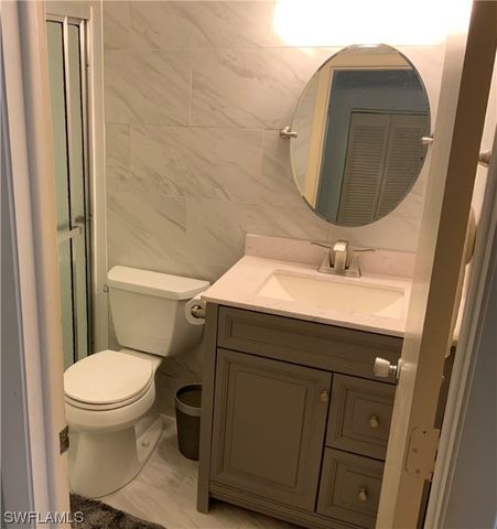 7055 New Post DR 5, North Fort Myers, FL 33917