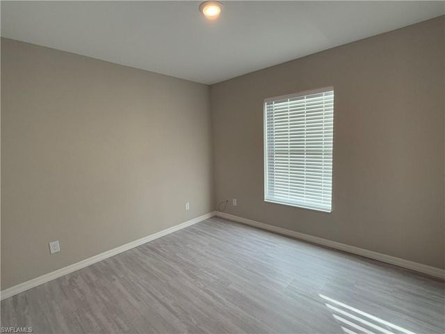 2611 4th PL, Cape Coral, FL 33993