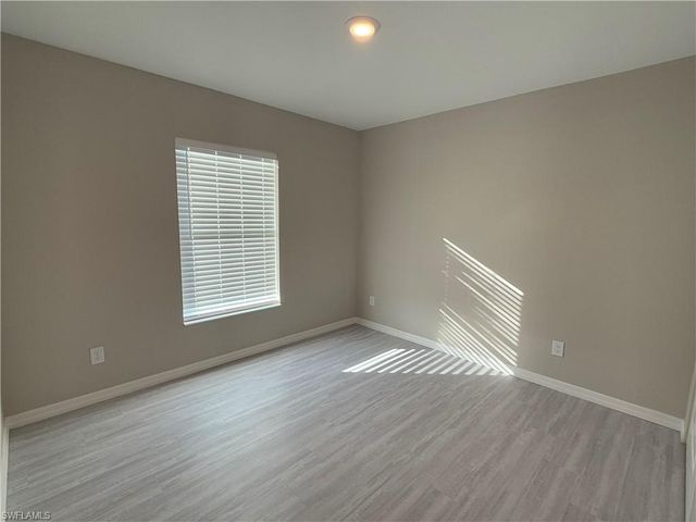 2611 4th PL, Cape Coral, FL 33993