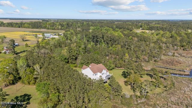 2180 Nc 304 B, Bayboro, NC 28515