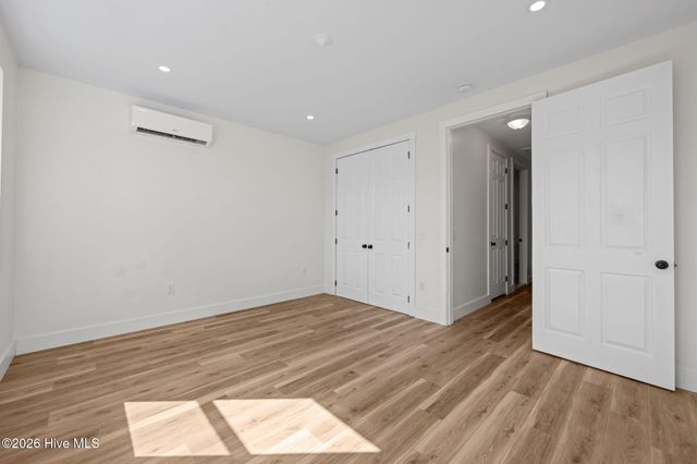 2180 Nc 304 B, Bayboro, NC 28515