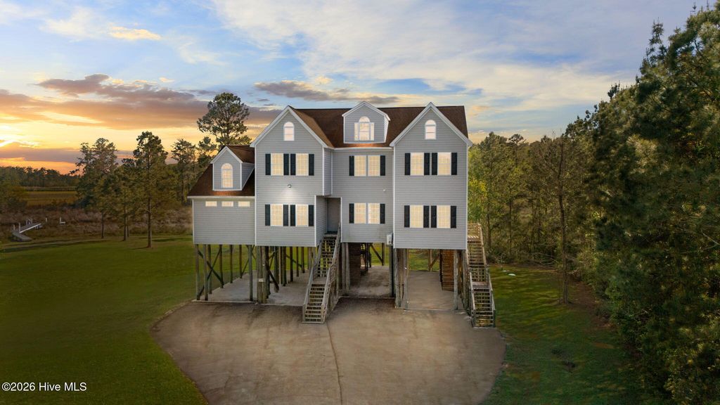 2180 Nc 304 B, Bayboro, NC 28515