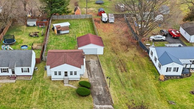 330 Larchmont Avenue, Springfield, OH 45503