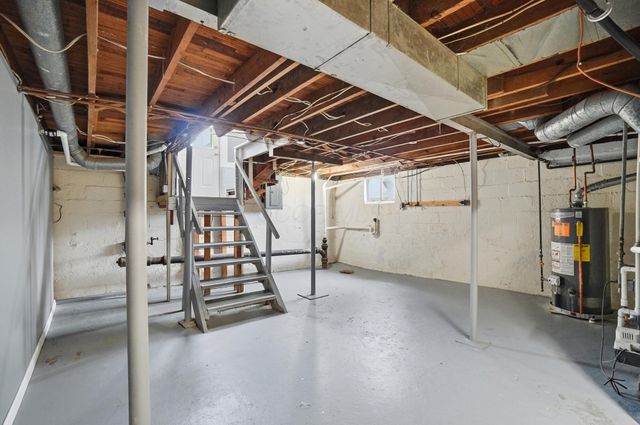 330 Larchmont Avenue, Springfield, OH 45503