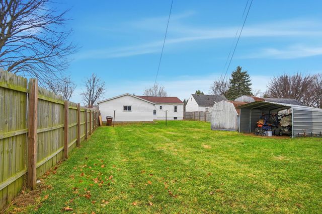 330 Larchmont Avenue, Springfield, OH 45503