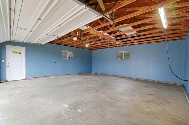 330 Larchmont Avenue, Springfield, OH 45503