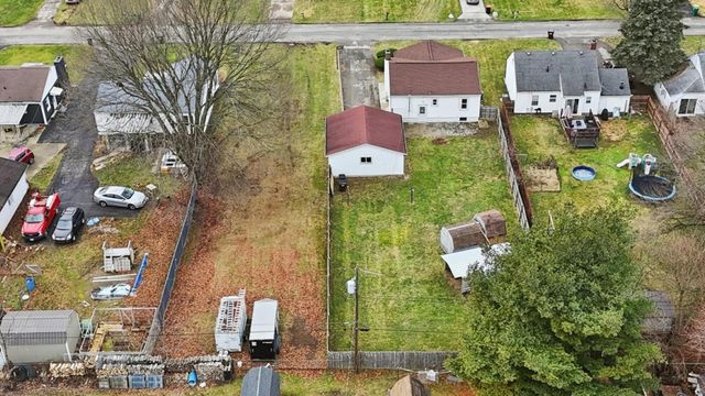 330 Larchmont Avenue, Springfield, OH 45503