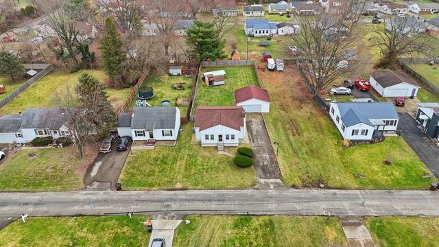 330 Larchmont Avenue, Springfield, OH 45503
