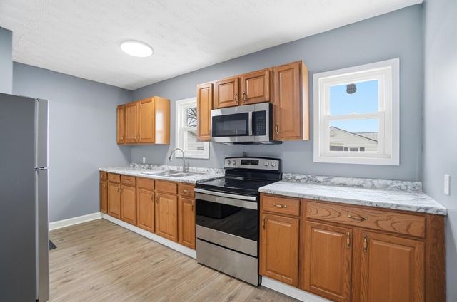 330 Larchmont Avenue, Springfield, OH 45503