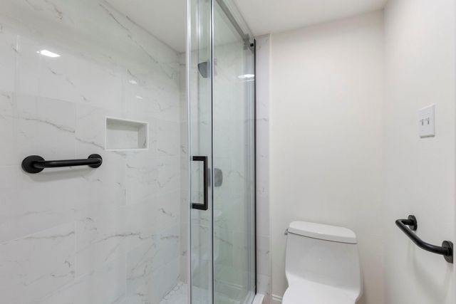 2750 Holly Hall Street 1111, Houston, TX 77054