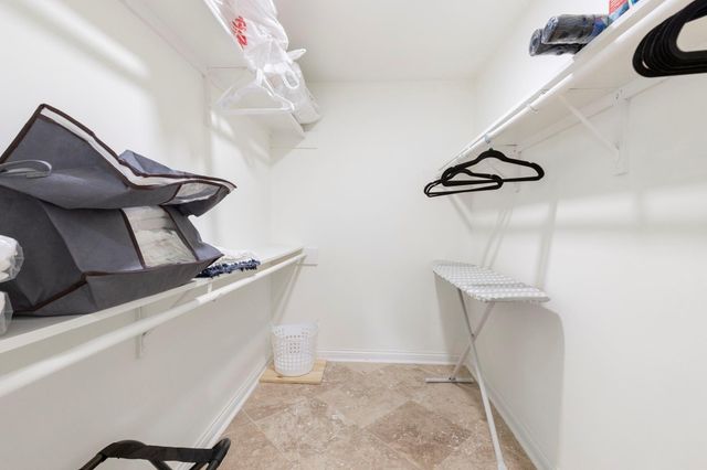 2750 Holly Hall Street 1111, Houston, TX 77054