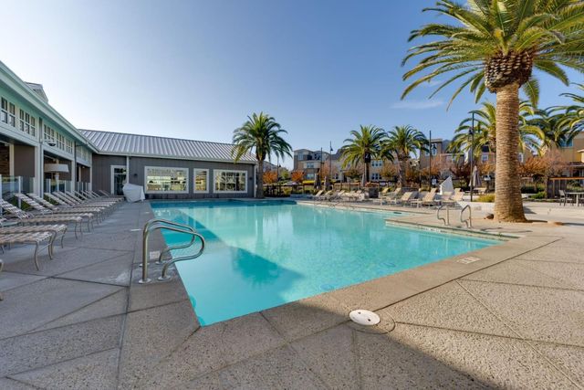 6914 Geyserville Street, Dublin, CA 94568