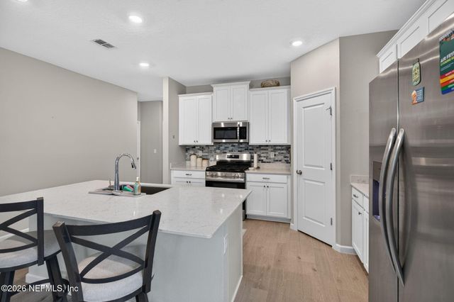 75741 PONDSIDE Lane, Yulee, FL 32097