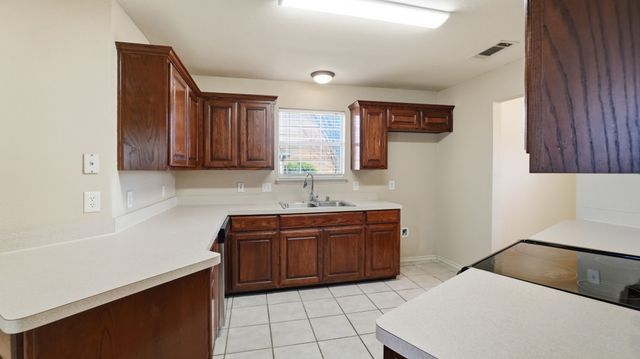 1107 Wayne Avenue, Duncanville, TX 75137