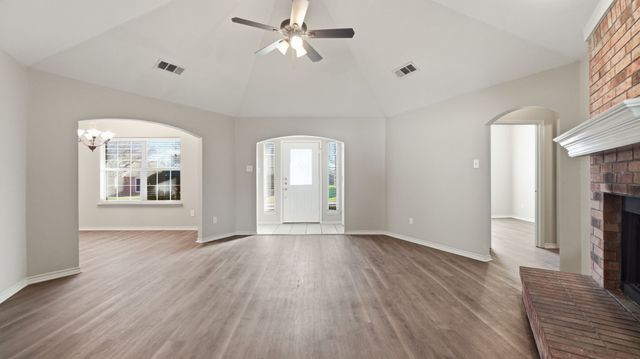 1107 Wayne Avenue, Duncanville, TX 75137