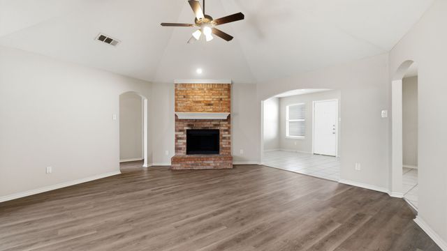 1107 Wayne Avenue, Duncanville, TX 75137