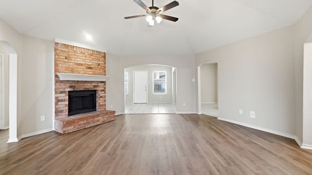 1107 Wayne Avenue, Duncanville, TX 75137