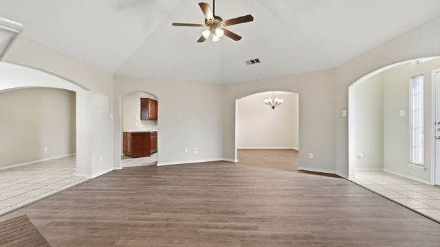 1107 Wayne Avenue, Duncanville, TX 75137