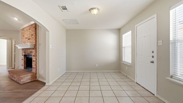 1107 Wayne Avenue, Duncanville, TX 75137