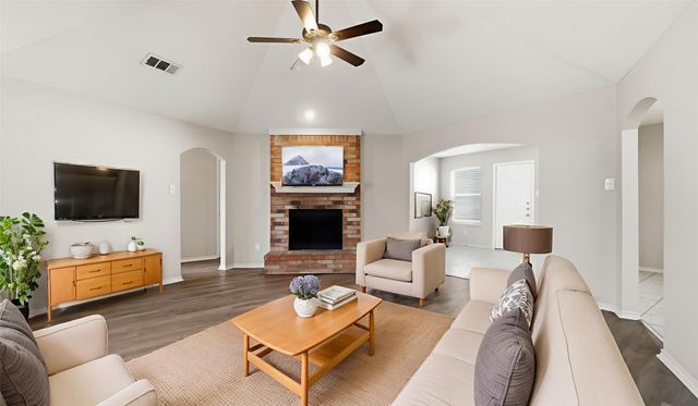 1107 Wayne Avenue, Duncanville, TX 75137