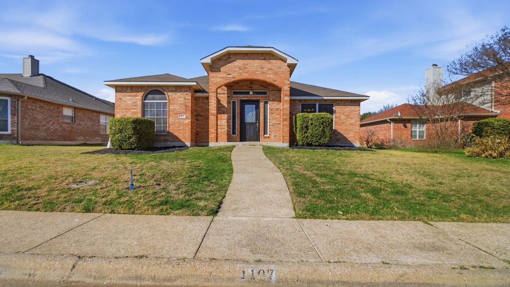 1107 Wayne Avenue, Duncanville, TX 75137