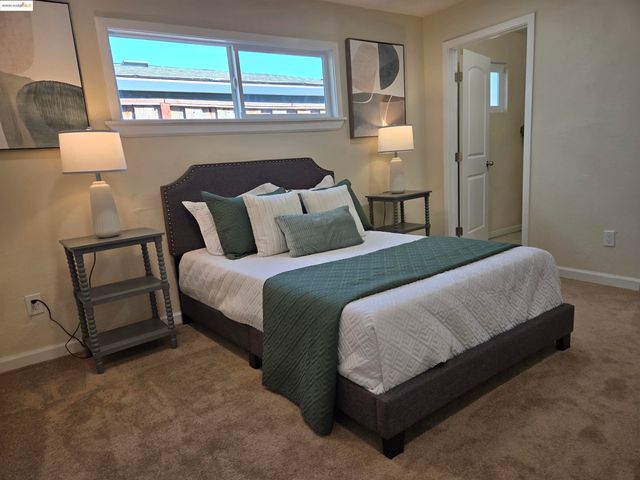 27493 Orlando, Hayward, CA 94545