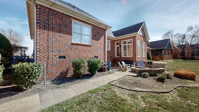 510 Glenway Cv, Lebanon, TN 37087