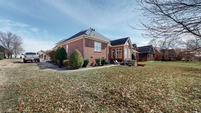 510 Glenway Cv, Lebanon, TN 37087
