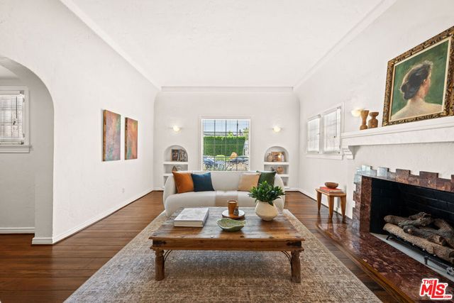 637 N Detroit Street, Los Angeles, CA 90036
