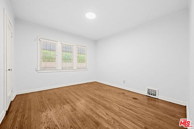 637 N Detroit Street, Los Angeles, CA 90036