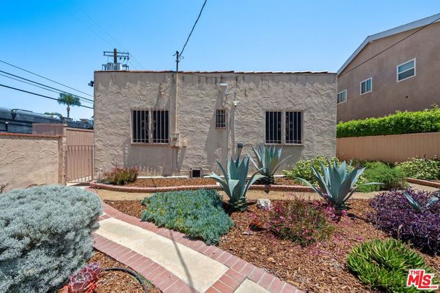 637 N Detroit Street, Los Angeles, CA 90036