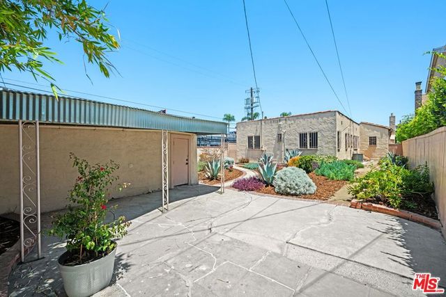 637 N Detroit Street, Los Angeles, CA 90036