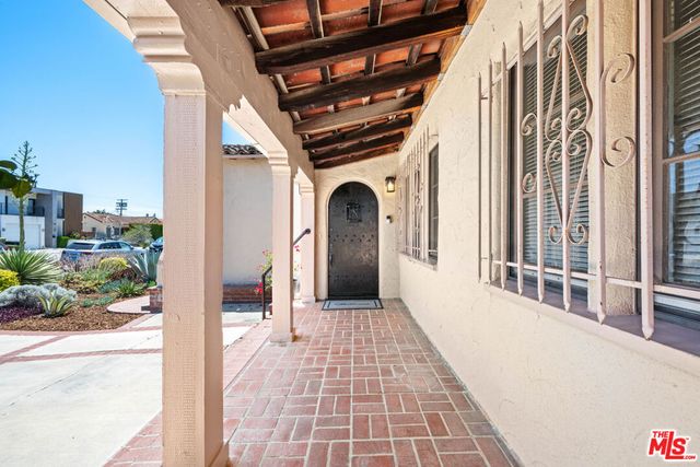 637 N Detroit Street, Los Angeles, CA 90036