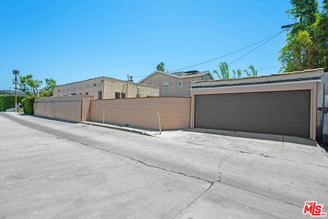637 N Detroit Street, Los Angeles, CA 90036