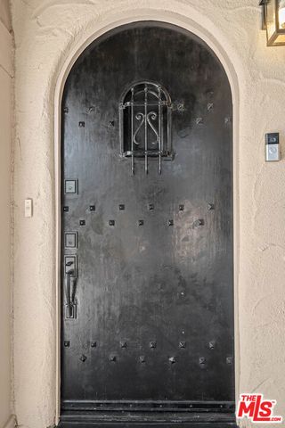 637 N Detroit Street, Los Angeles, CA 90036