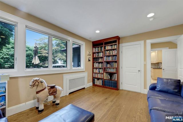 1330 Pennington Road, Teaneck, NJ 07666