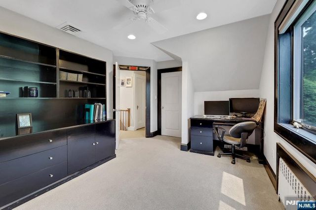 1330 Pennington Road, Teaneck, NJ 07666