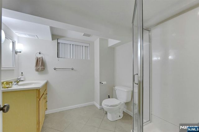 1330 Pennington Road, Teaneck, NJ 07666