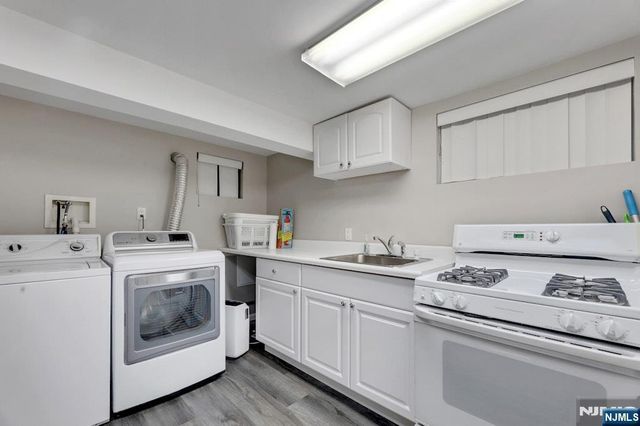 1330 Pennington Road, Teaneck, NJ 07666
