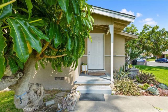 917 N Winter Street, Anaheim, CA 92805