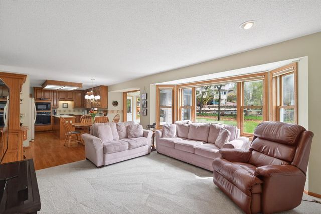 11830 175th Street W, Lakeville, MN 55044