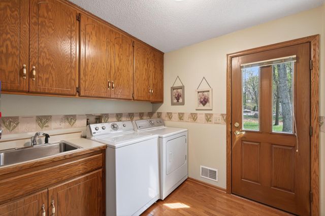 11830 175th Street W, Lakeville, MN 55044